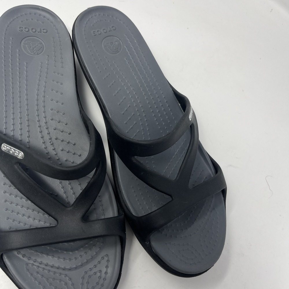 Crocs Hilga Black Gray Slip On Slides Womens Size 10 Wedge Summer Sandal Beach - Picture 2 of 15